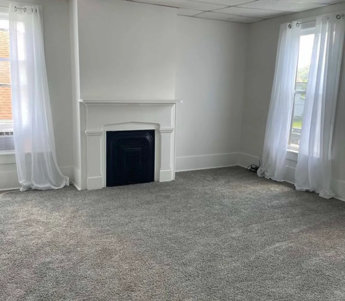 1 bed, 1100 sqft, $800 — Photo 2