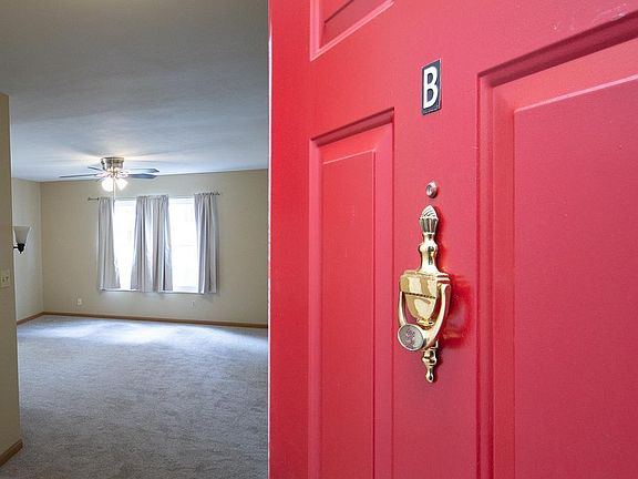 5th image of 16530 Victoria Crossing Dr Unit B