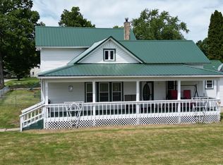 502 1st St, Hudson, IN 46747