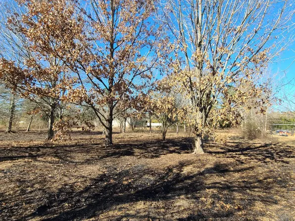 42 Springhill Dr, Carriere, MS 39426