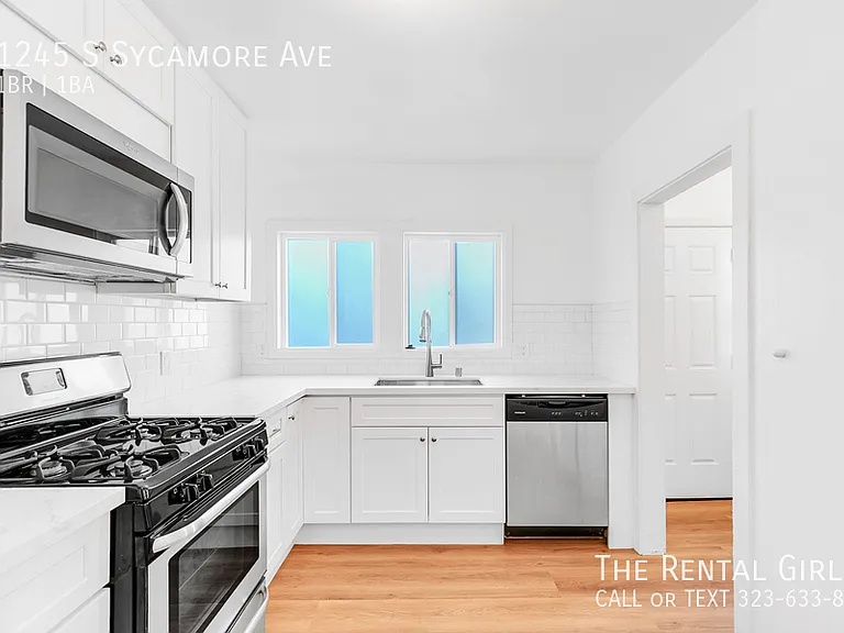 1245 S Sycamore Ave — Photo 11