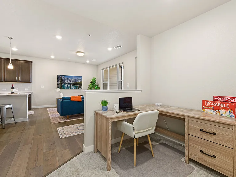 926 Schlagel St #2 — Photo 25