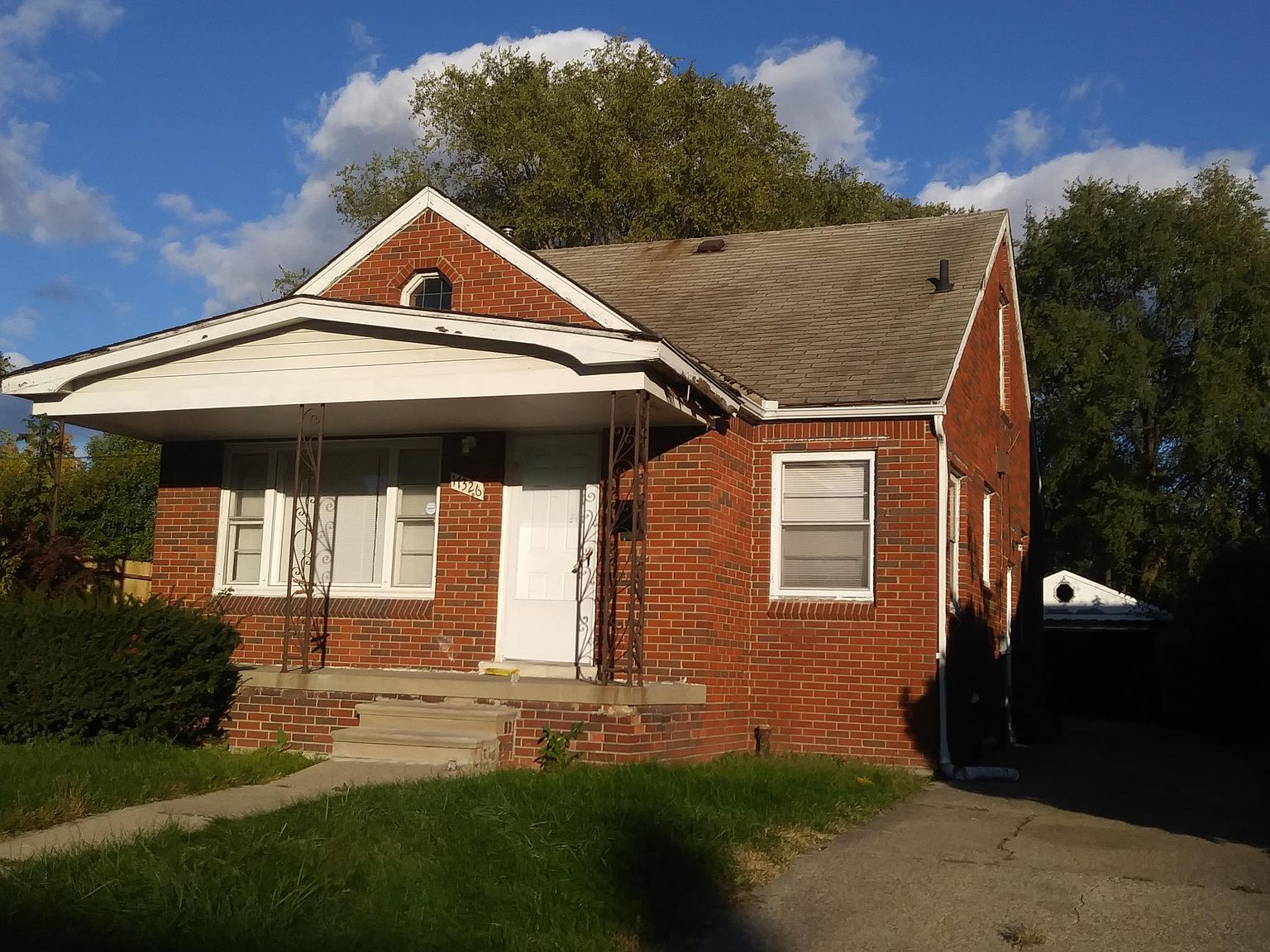 17326 Albion St, Detroit, MI 48234 | Zillow
