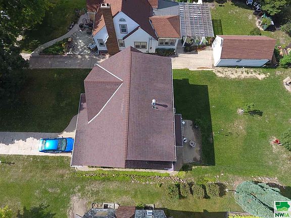 3rd image of 117 W Gilman Ter