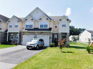 303 Maple Ct, Alburtis, PA 18011