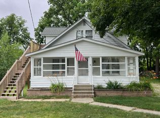 46 Smith Ct, Lake Orion, MI 48362