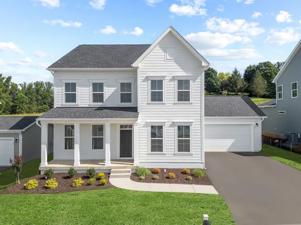 51 Meriwether St, Daleville, VA 24083