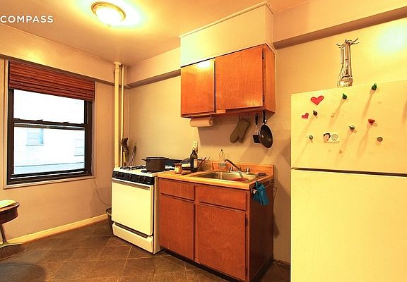 2nd image of 385 W 145th St #3A2