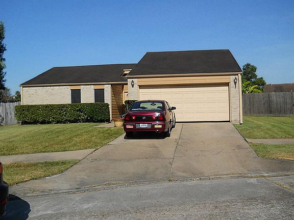 2nd image of 15910 Alstead Cir