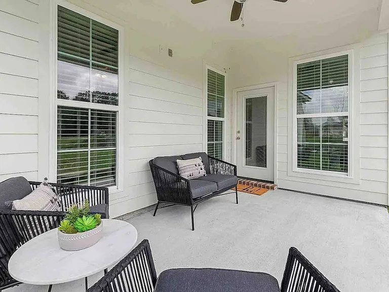 8116 Village Lake Ave — Photo 15