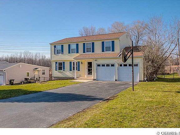 3rd image of 11 Blackwell Ln