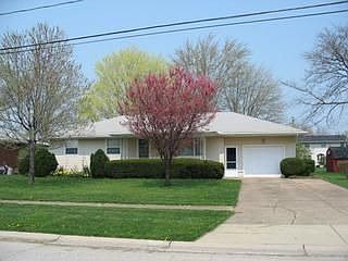 2nd image of 3718 Ivanhoe Dr