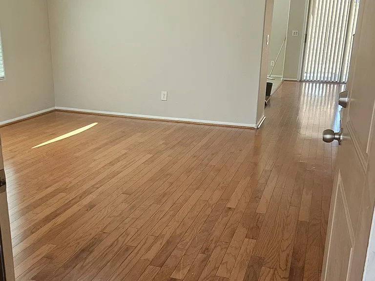 7564 W Charter Oak Rd — Photo 1