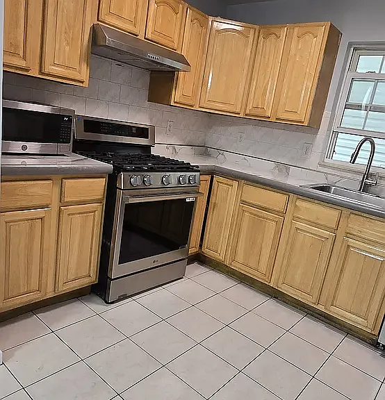 12 Bergen Ave #1 — Photo 3