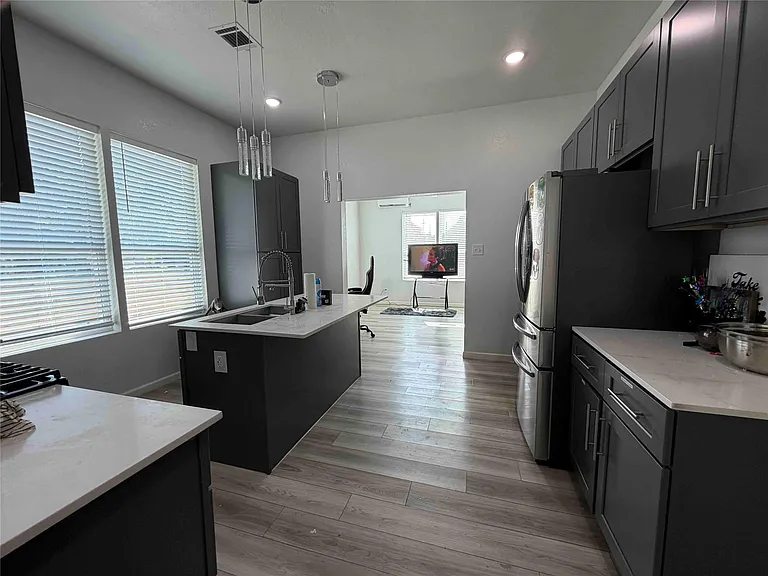 2400 Burkett St — Photo 13