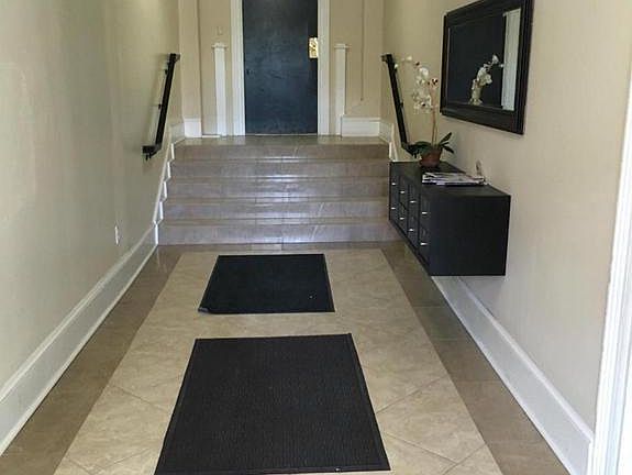2nd image of 209 Hanover St APT 8