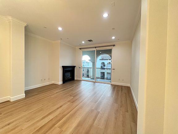 4th image of 3360 Maguire Way Unit 439
