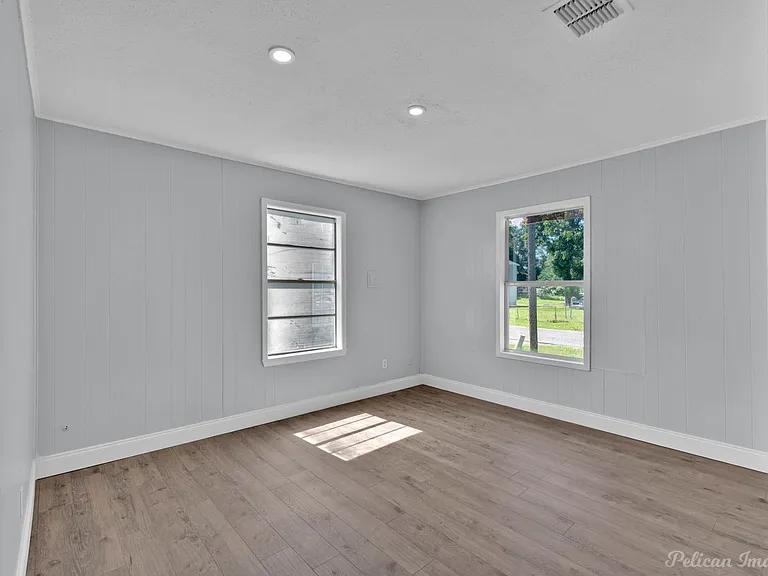 2225 Nattin St — Photo 1