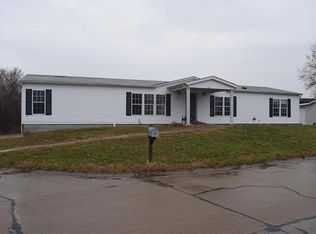 11279 Spring Meadow Trl, Lebanon, IL 62254