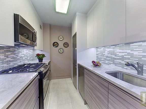 3rd image of 1010 3rd Ave #8E