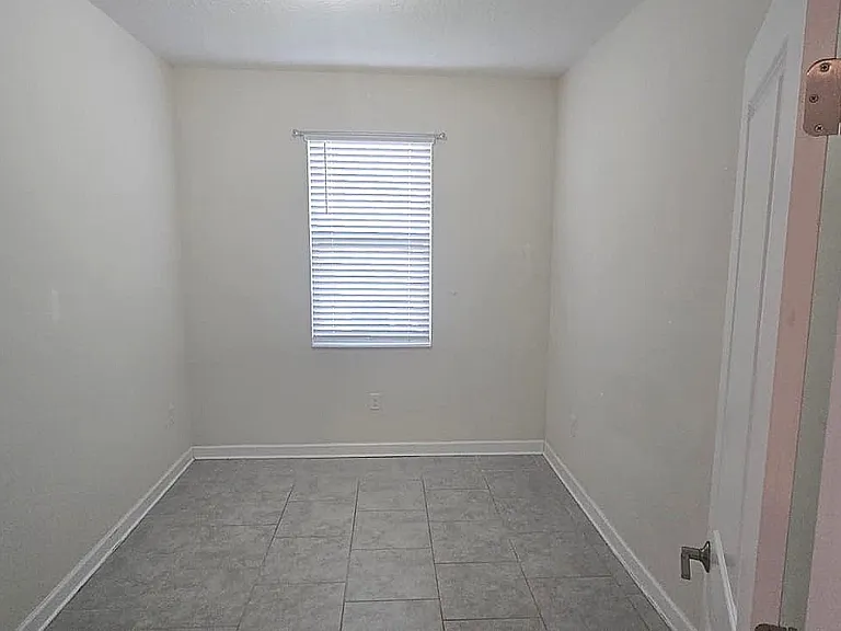 212 Bergamot Loop — Photo 9