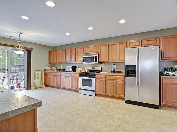 2nd image of 7350 Jeanne Dr