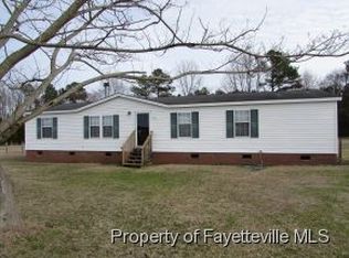 178 Dover St, Saint Pauls, NC 28384