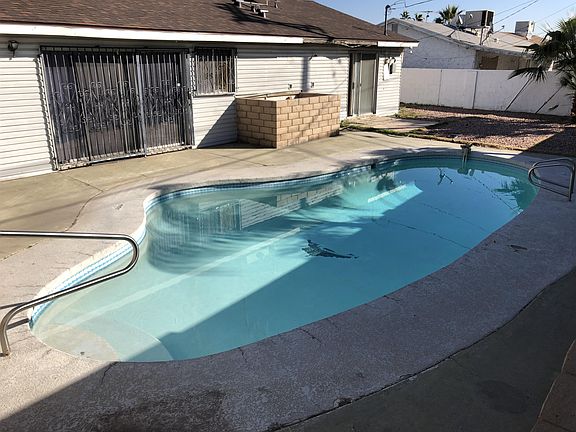 4th image of 4729 Cinderella Ln