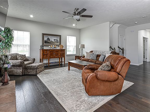 4th image of 3036 Eagle Ridge Dr