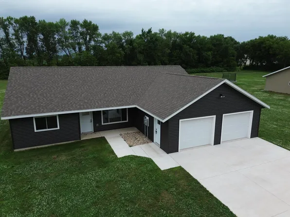 141 Washington St, Walnut Grove, MN 56180