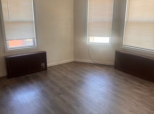 5 Rowe Ave FLOOR 1, Pawtucket, RI 02861