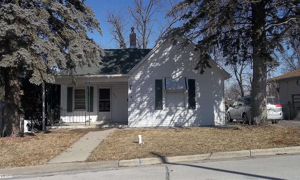 206 E Pine St, Marshalltown, IA 50158 MLS 6305897 Zillow