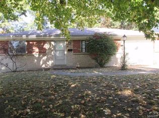 8789 Darnell Pl, Saint Louis, MO 63136