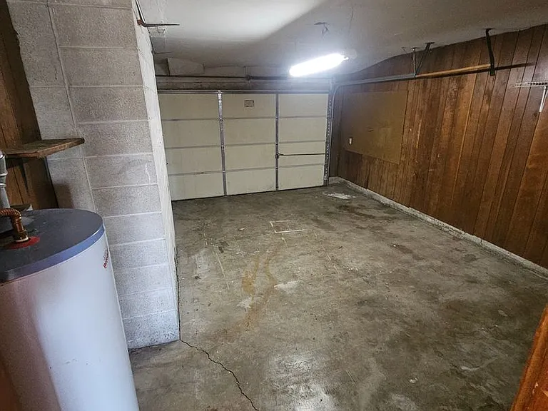 725 W Talmage St — Photo 21