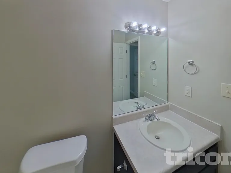 649 Stratford Dr — Photo 14
