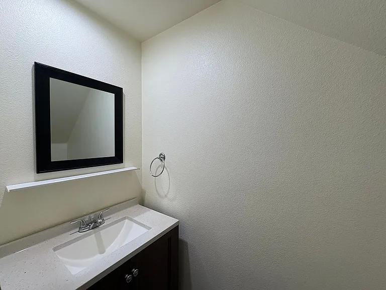 2104 N Mammoth Pl — Photo 13