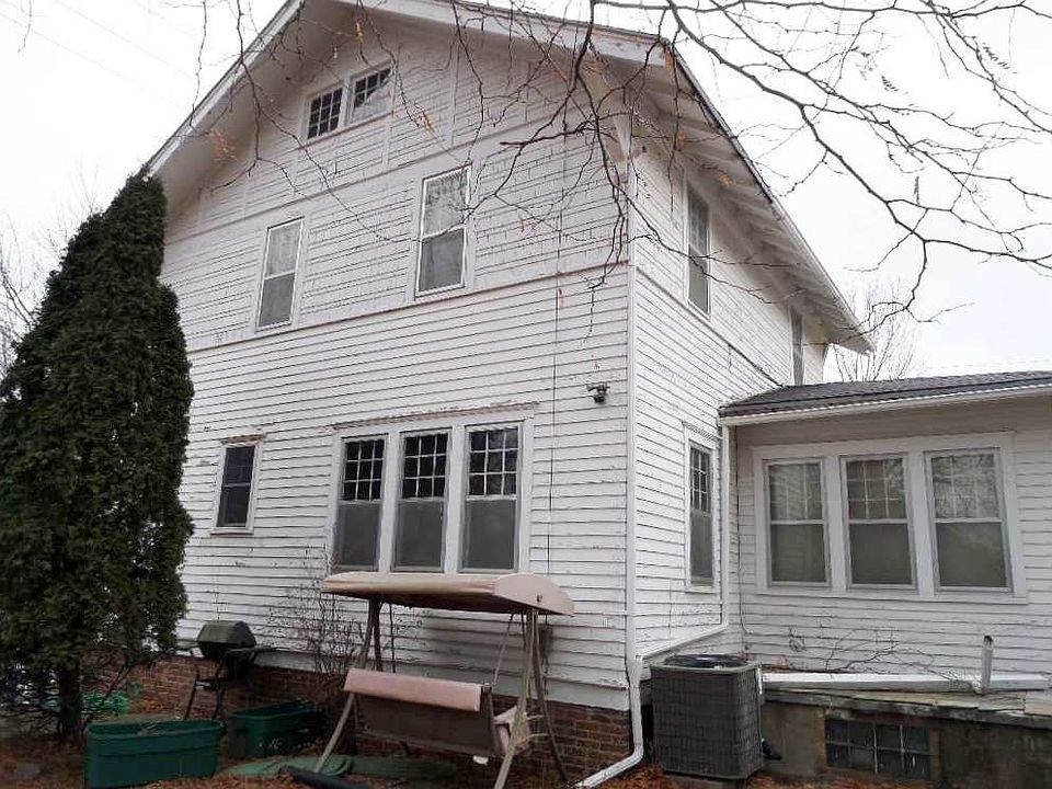 1st image of 3339 Jones St