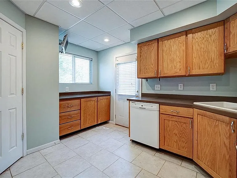 5159 Carrollton Ave — Photo 8