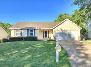 1246 Running Waters Dr, Saint Charles, MO