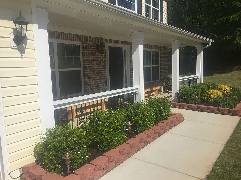 2nd image of 142 Clearwater Dr