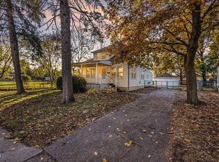 24529 Grove Ave, Eastpointe, MI 48021