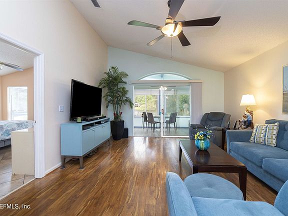 5th image of 12049 Arbor Lake Dr