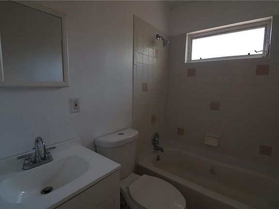 4th image of 1134 44th St