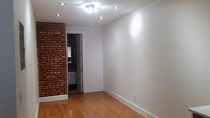 Rented by The Hamilton Group | media 4