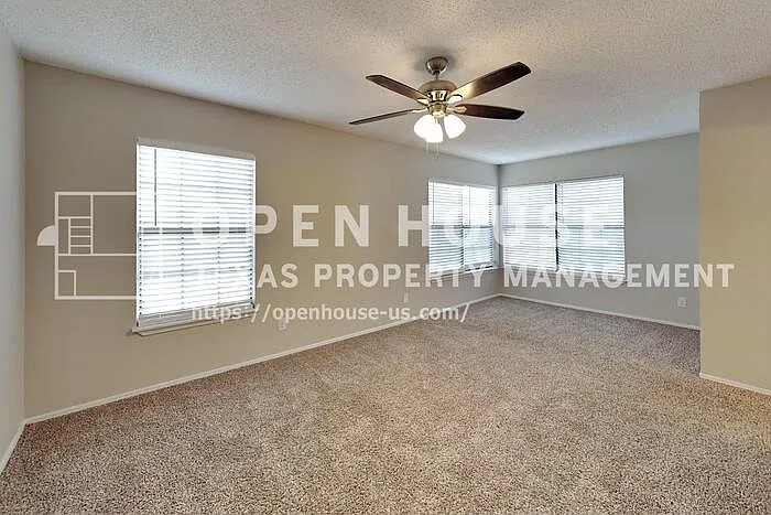 4208 Staghorn Cir N — Photo 6