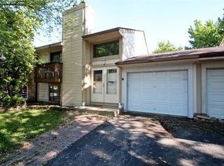 34 Honeybear Ln, Romeoville, IL 60446