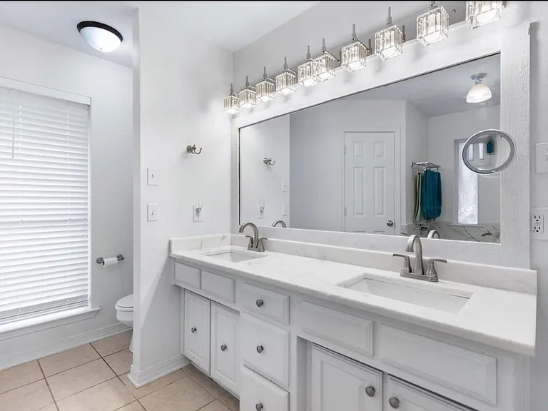 1132 Kensington Ct — Photo 16