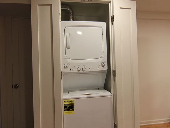 4th image of 68 7th Ave #2