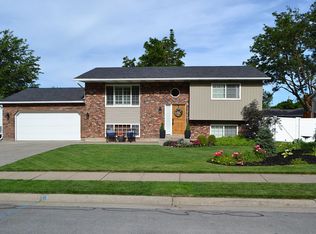 488 S 10 W, Farmington, UT 84025