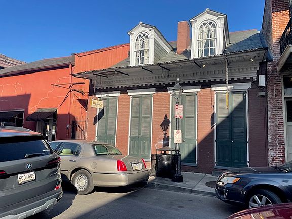 2nd image of 805 Royal St #2